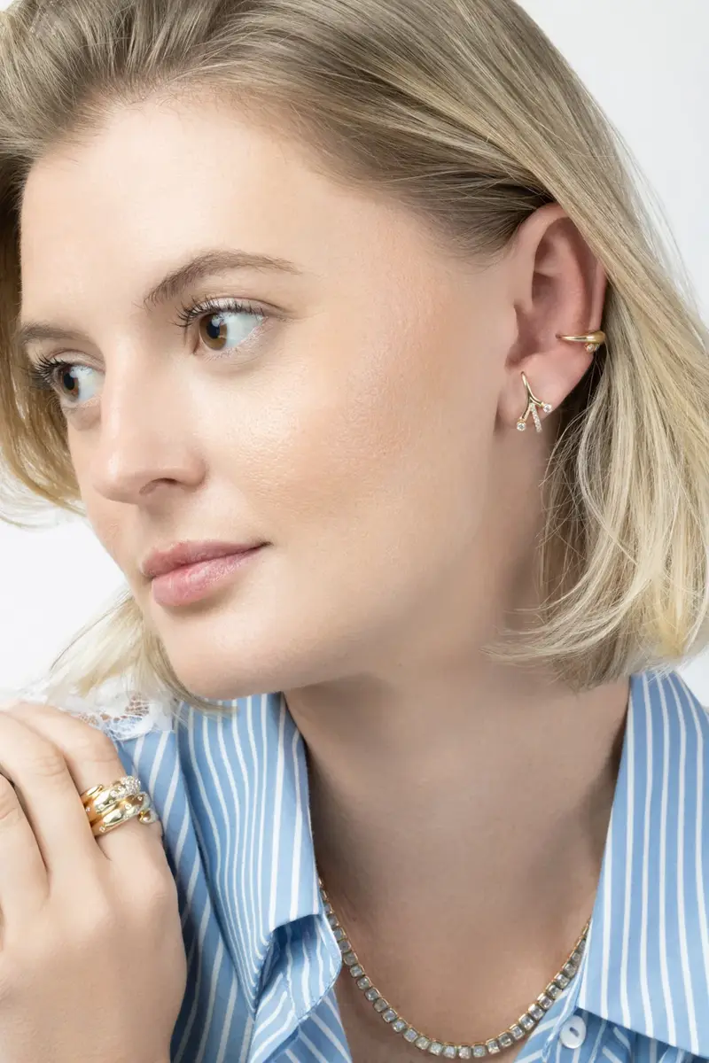 SOFIA LAROUSSI Diamond Pave Bezel Line Dop Earrings | Thumbnail 3