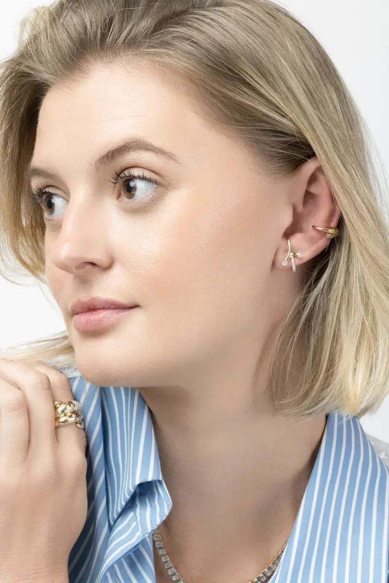 SOFIA LAROUSSI Diamond Pave Bezel Line Dop Earrings | Thumbnail 4
