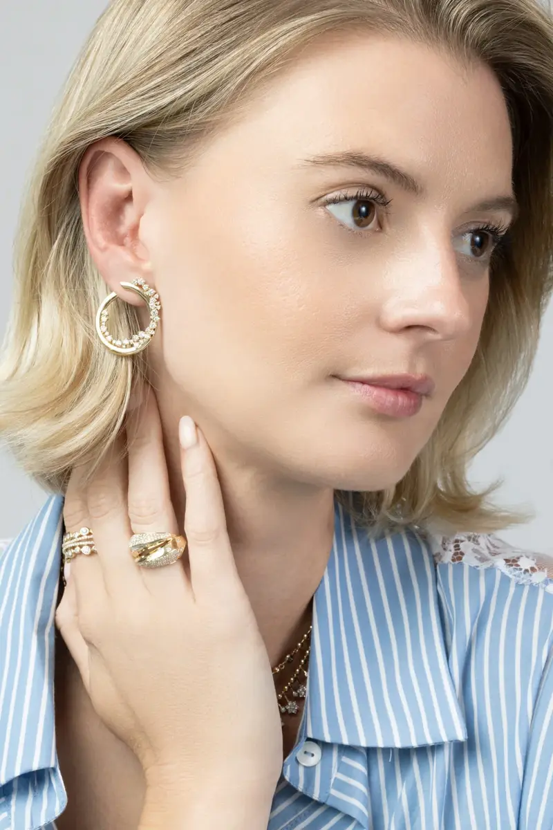 Diamond Scattered Circle Earrings Diamond Scattered Circle Earrings