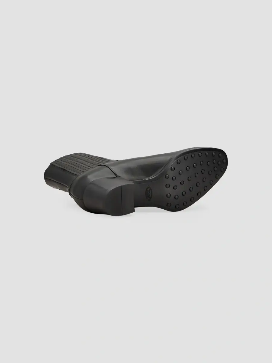 Tod's Women's 60MM Leather Boots | Thumbnail 4 Tod's Women's 60MM Leather Boots | Thumbnail 4