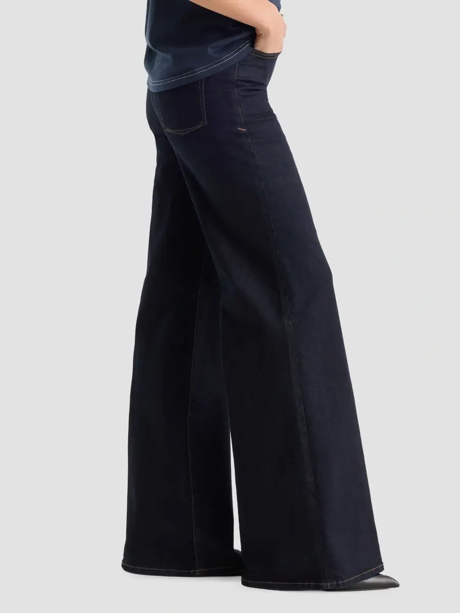 GOOD AMERICAN Women's Holiday Good Waist Palazzo Jeans | Thumbnail 7 GOOD AMERICAN Women's Holiday Good Waist Palazzo Jeans | Thumbnail 7