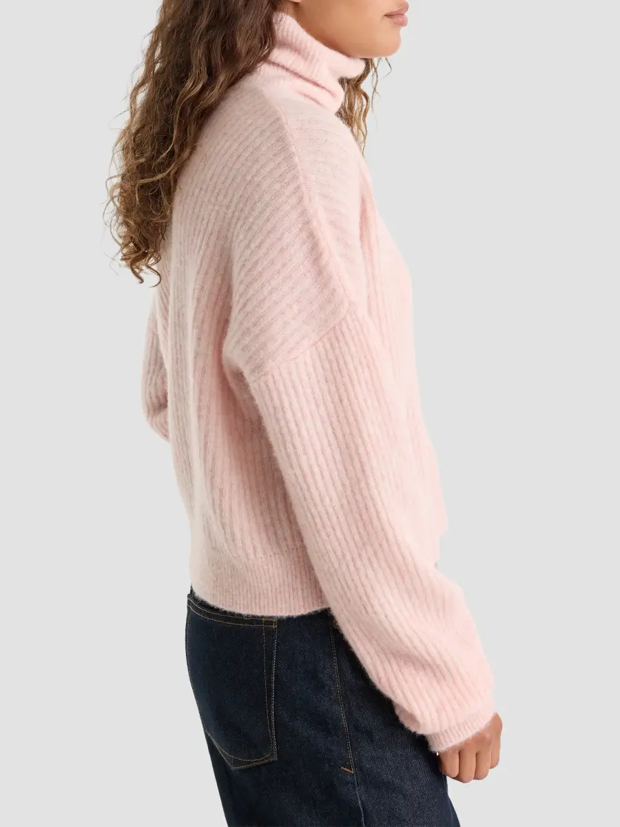 GOOD AMERICAN Women's Holiday The Oversized Turtleneck Sweater | Thumbnail 6 GOOD AMERICAN Women's Holiday The Oversized Turtleneck Sweater | Thumbnail 6