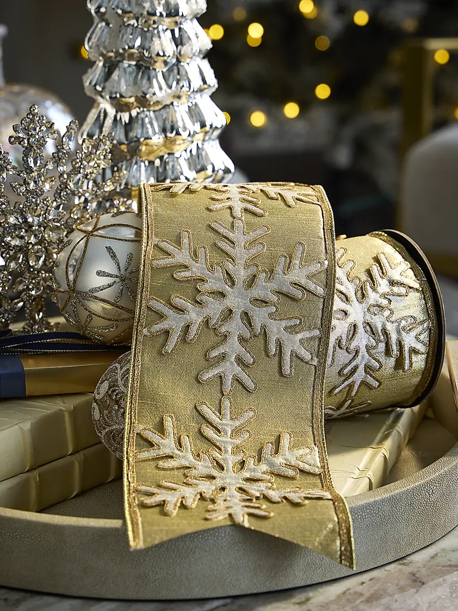 D. Stevens Snowflake Ribbon