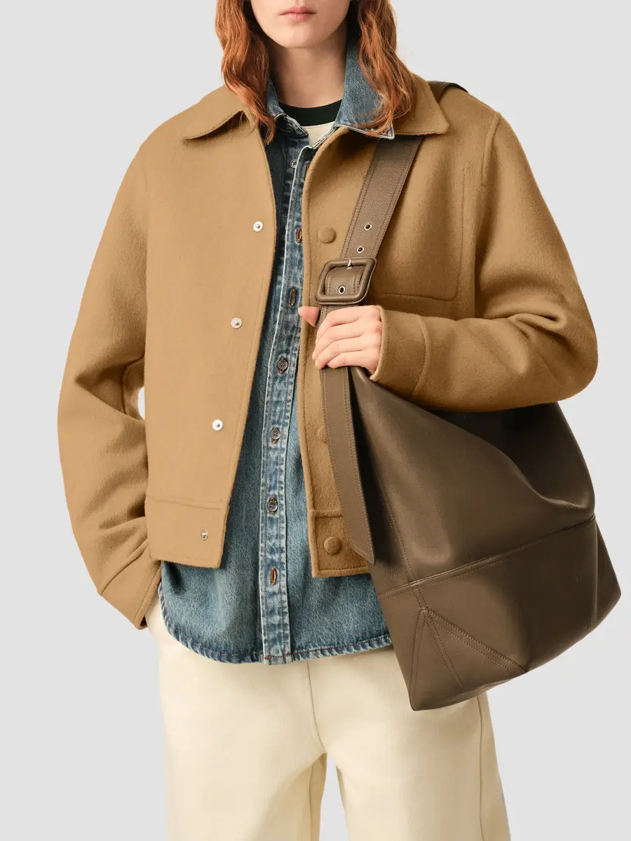 AMI PARIS Women's Wool-Cashmere Boxy Jacket | Thumbnail 2 AMI PARIS Women's Wool-Cashmere Boxy Jacket | Thumbnail 2