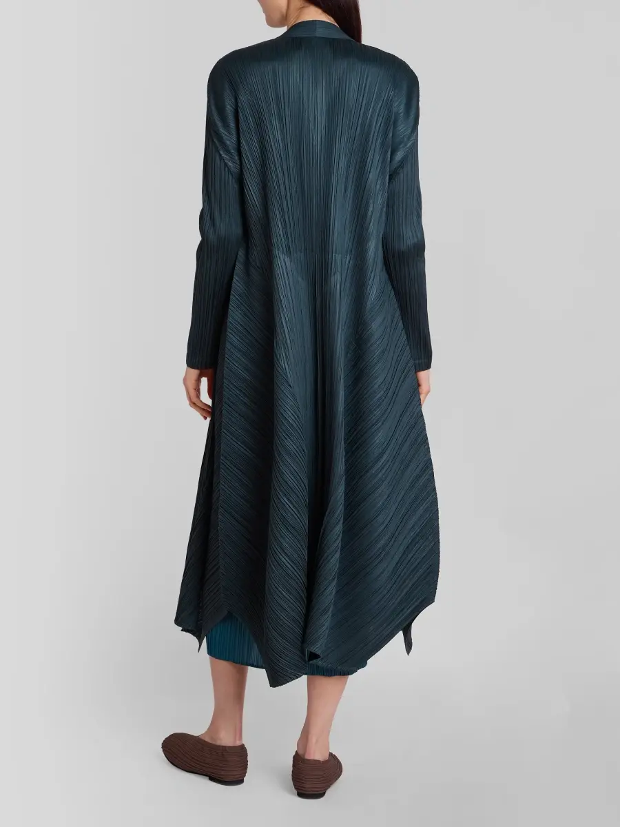 Pleats Please Issey Miyake Women's Monthly Colors: October Duster Coat | Thumbnail 3 Pleats Please Issey Miyake Women's Monthly Colors: October Duster Coat | Thumbnail 3