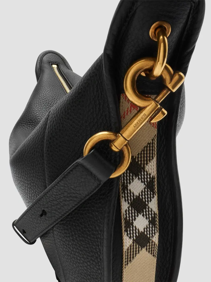 Burberry Women's B-Clip Leather Shoulder Bag | Thumbnail 4