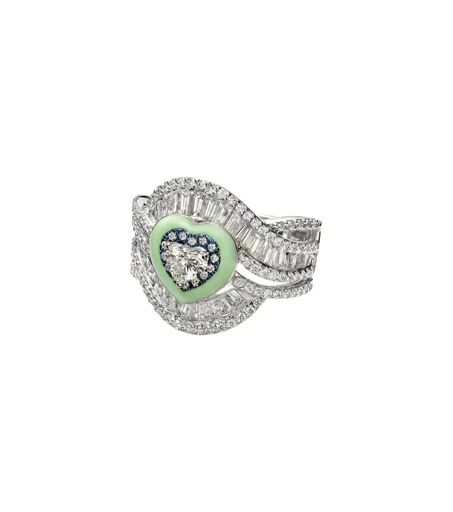 18kt white gold ring with diamonds 18kt white gold ring with diamonds