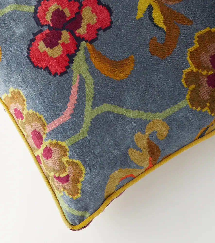 Etro Nimphea velvet cushion | Thumbnail 2 Etro Nimphea velvet cushion | Thumbnail 2