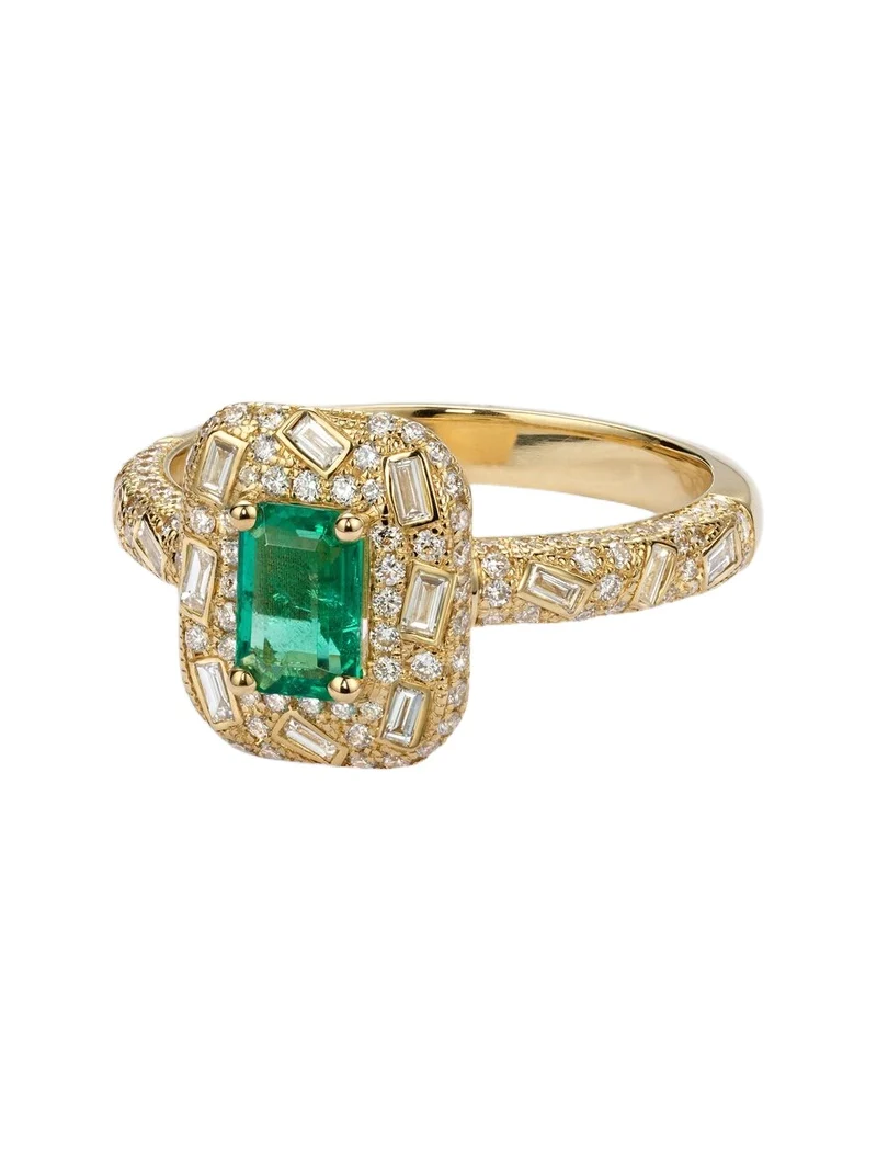 Suzanne Kalan Halo Portrait 18kt gold ring with diamonds and emerald