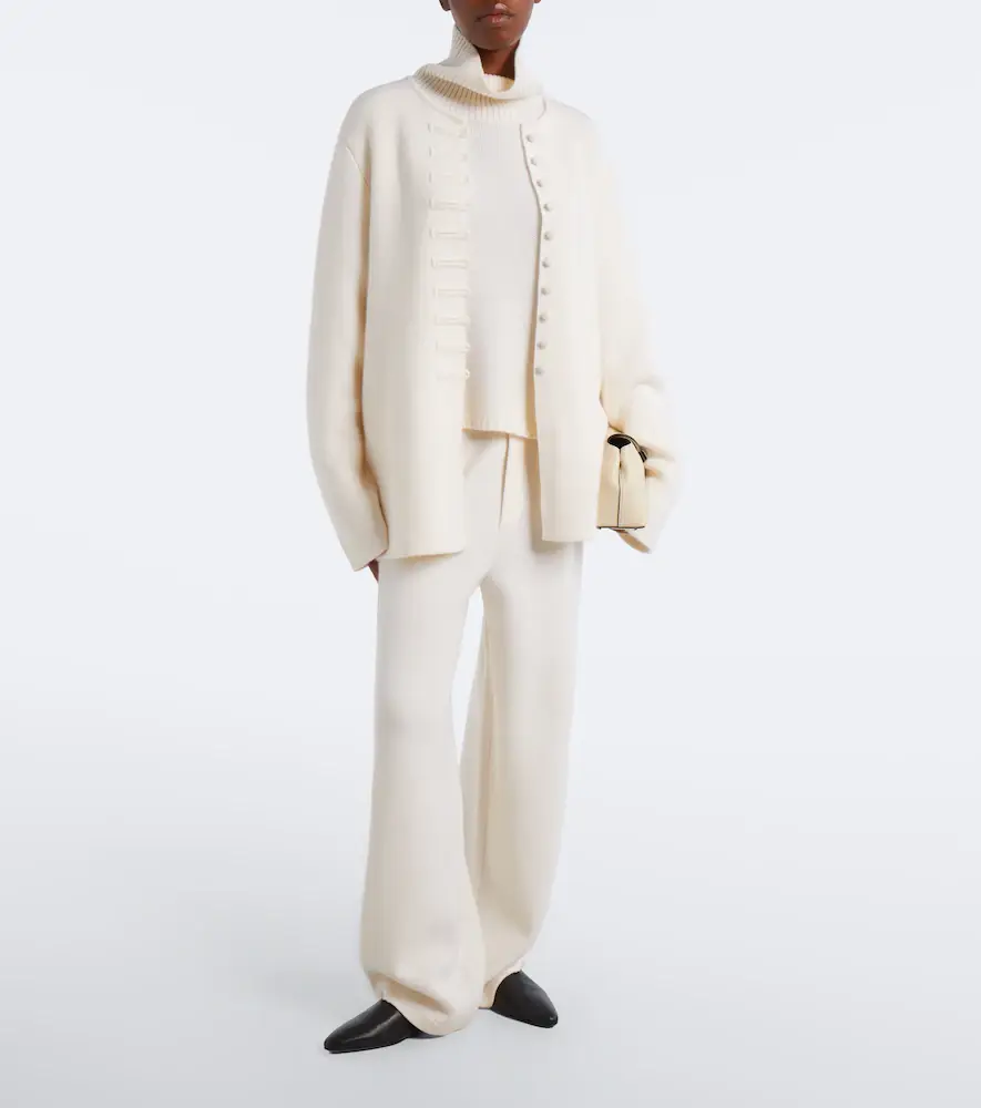 Lisa Yang Zerlina cashmere turtleneck sweater | Thumbnail 3 Lisa Yang Zerlina cashmere turtleneck sweater | Thumbnail 3