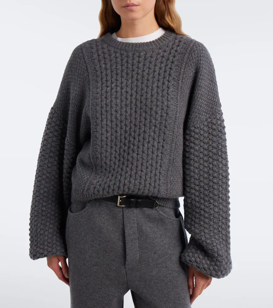 Lisa Yang Clothilde cable-knit cashmere sweater | Thumbnail 6 Lisa Yang Clothilde cable-knit cashmere sweater | Thumbnail 6