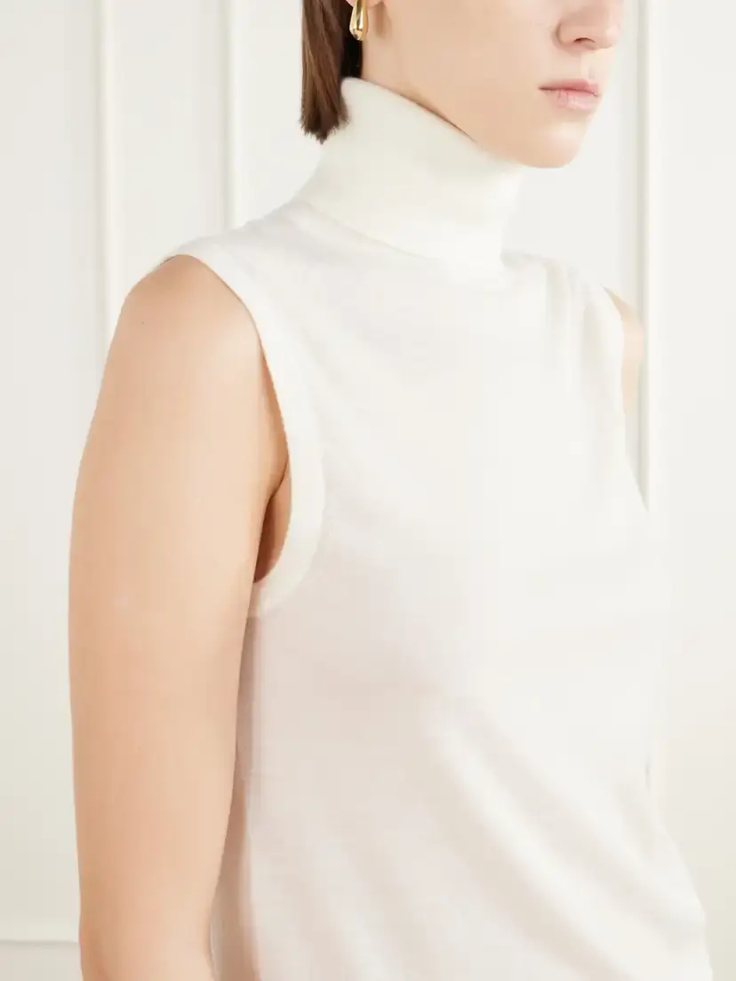 Lisa Yang Marelyn Cashmere Knitted Turtleneck Top | Thumbnail 5 Lisa Yang Marelyn Cashmere Knitted Turtleneck Top | Thumbnail 5