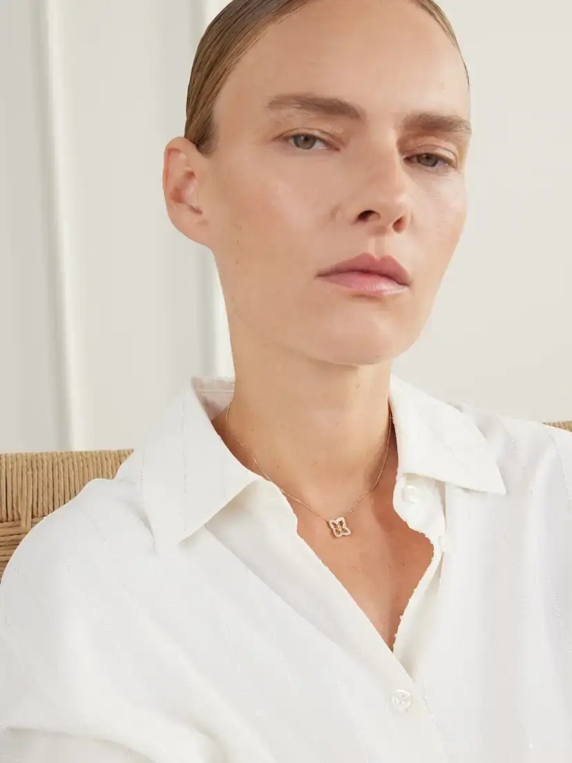 De Beers London Lotus By De Beers 18-karat Gold Diamond Necklace | Thumbnail 2 De Beers London Lotus By De Beers 18-karat Gold Diamond Necklace | Thumbnail 2