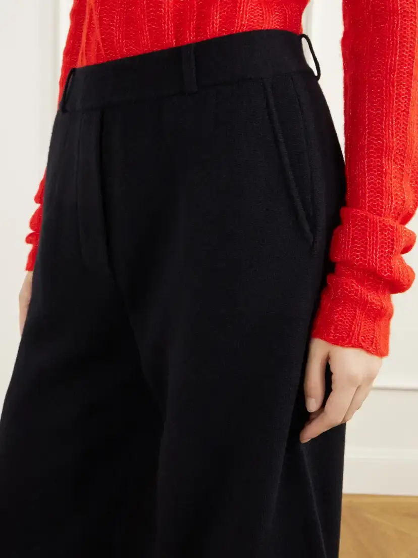 Lisa Yang Bobbie Cashmere Knitted Shorts | Thumbnail 5