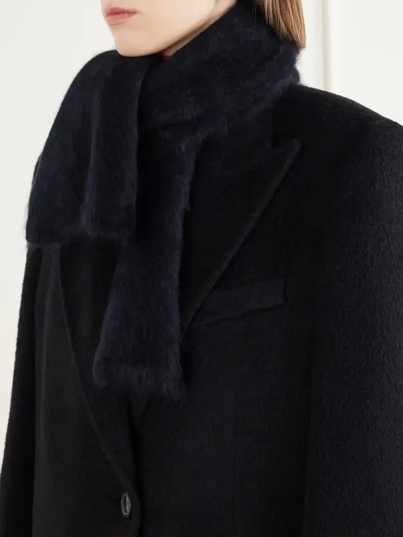 Lisa Yang Enoa Brushed Cashmere Scarf | Thumbnail 2