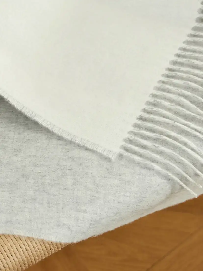 Johnstons of Elgin Reversible Cashmere Throw | Thumbnail 3 Johnstons of Elgin Reversible Cashmere Throw | Thumbnail 3