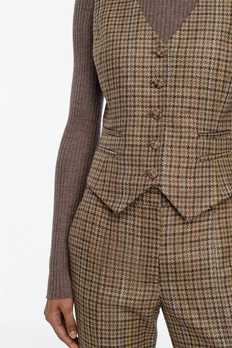 Gabriela Hearst Coleridge Vest in Camel Multi Wool Silk Houndstooth | Thumbnail 6 Gabriela Hearst Coleridge Vest in Camel Multi Wool Silk Houndstooth | Thumbnail 6