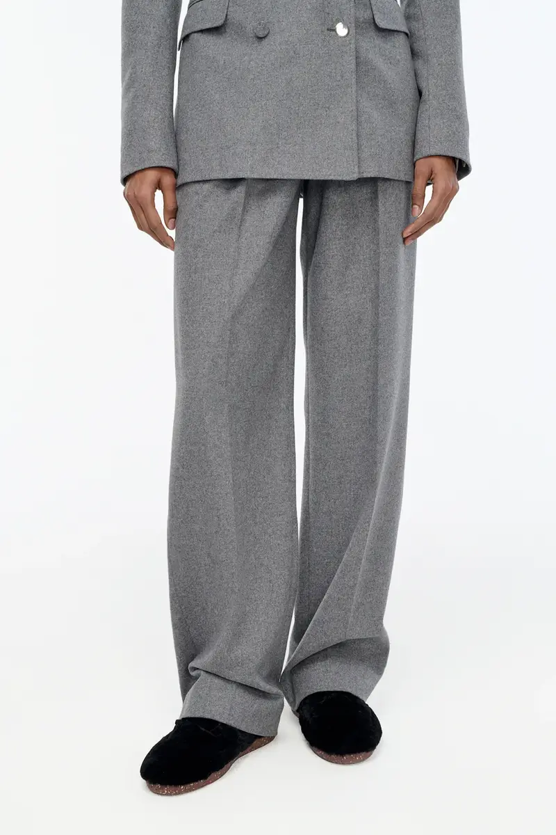Gabriela Hearst Henge Pant in Smoke Wool Cashmere Flannel | Thumbnail 5