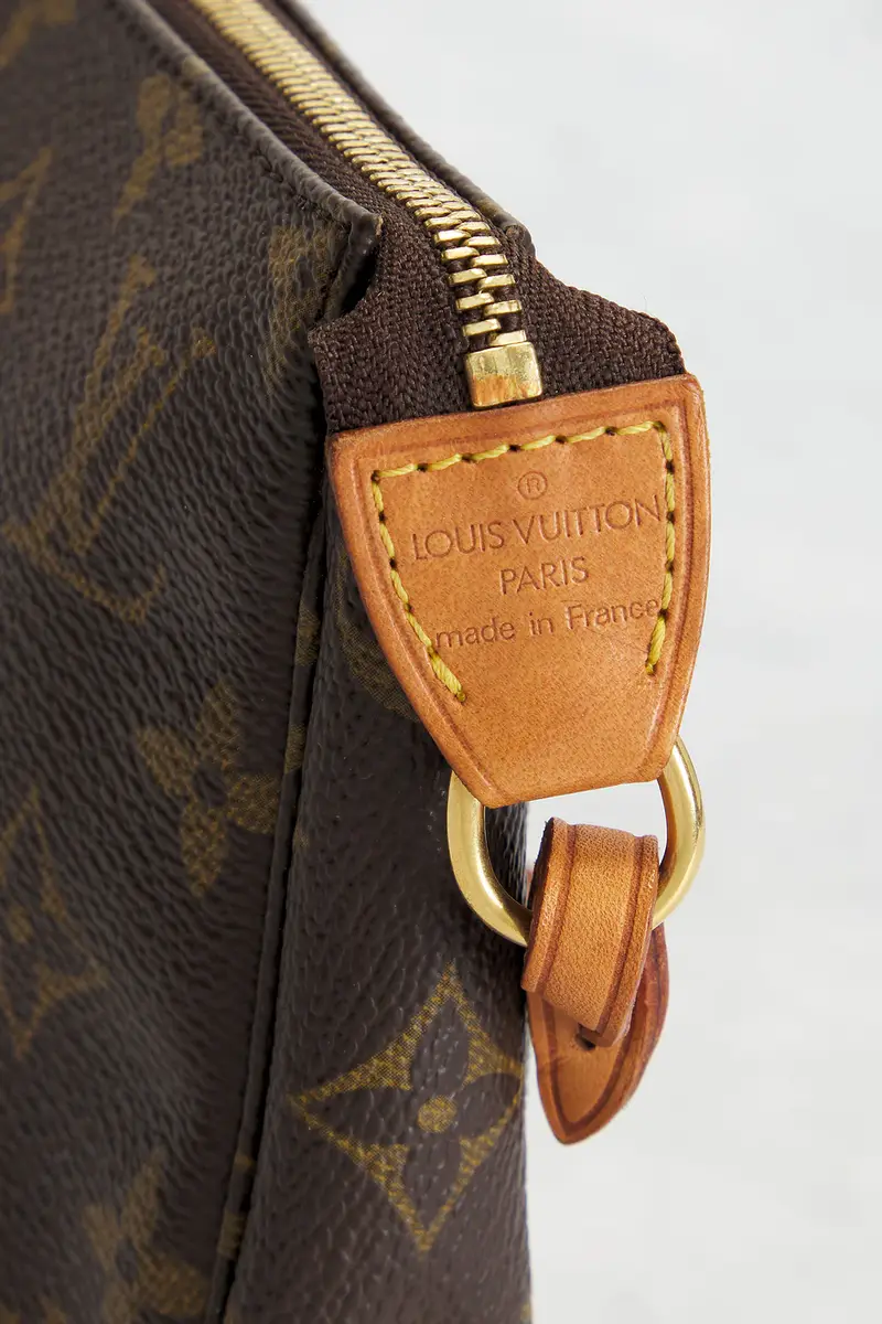 Louis Vuitton Louis Vuitton Monogram Pochette Accessoires Shoulder Bag | Thumbnail 5 Louis Vuitton Louis Vuitton Monogram Pochette Accessoires Shoulder Bag | Thumbnail 5