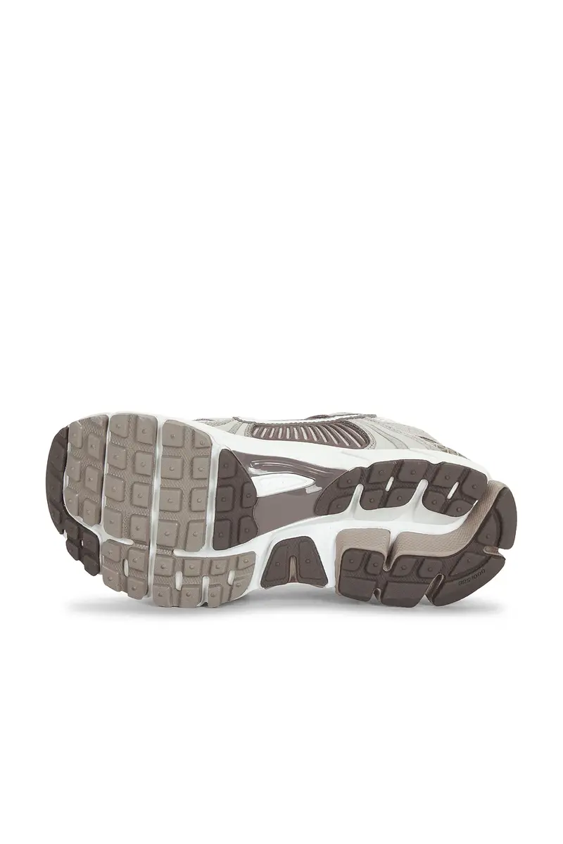Nike Zoom Vomero 5 Sneaker | Thumbnail 6 Nike Zoom Vomero 5 Sneaker | Thumbnail 6