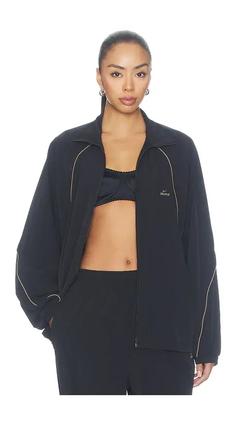 NikeSKIMS Stretch Nylon Oversize Jacket | Thumbnail 2