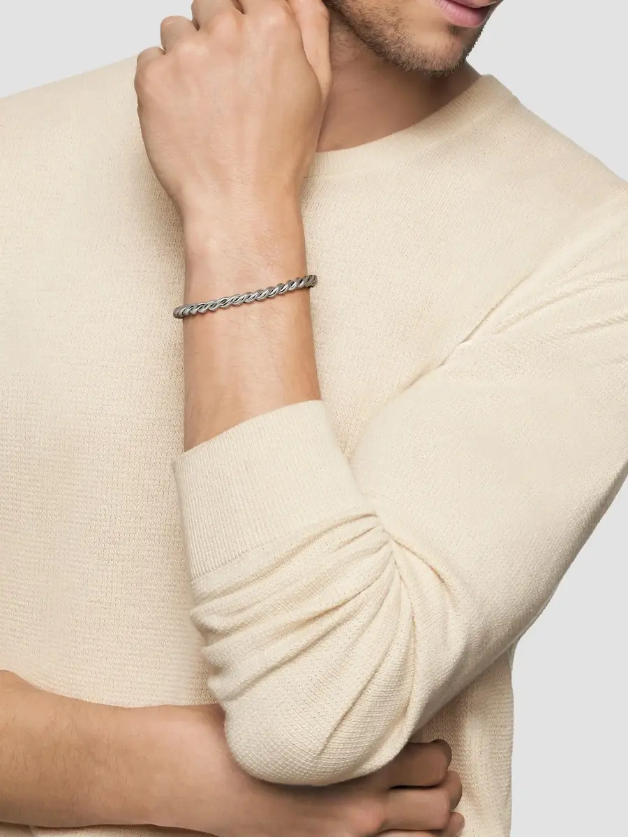 David Yurman Men's Sculpted Cable Chain Bracelet in Sterling Silver, 5.7MM | Thumbnail 2 David Yurman Men's Sculpted Cable Chain Bracelet in Sterling Silver, 5.7MM | Thumbnail 2