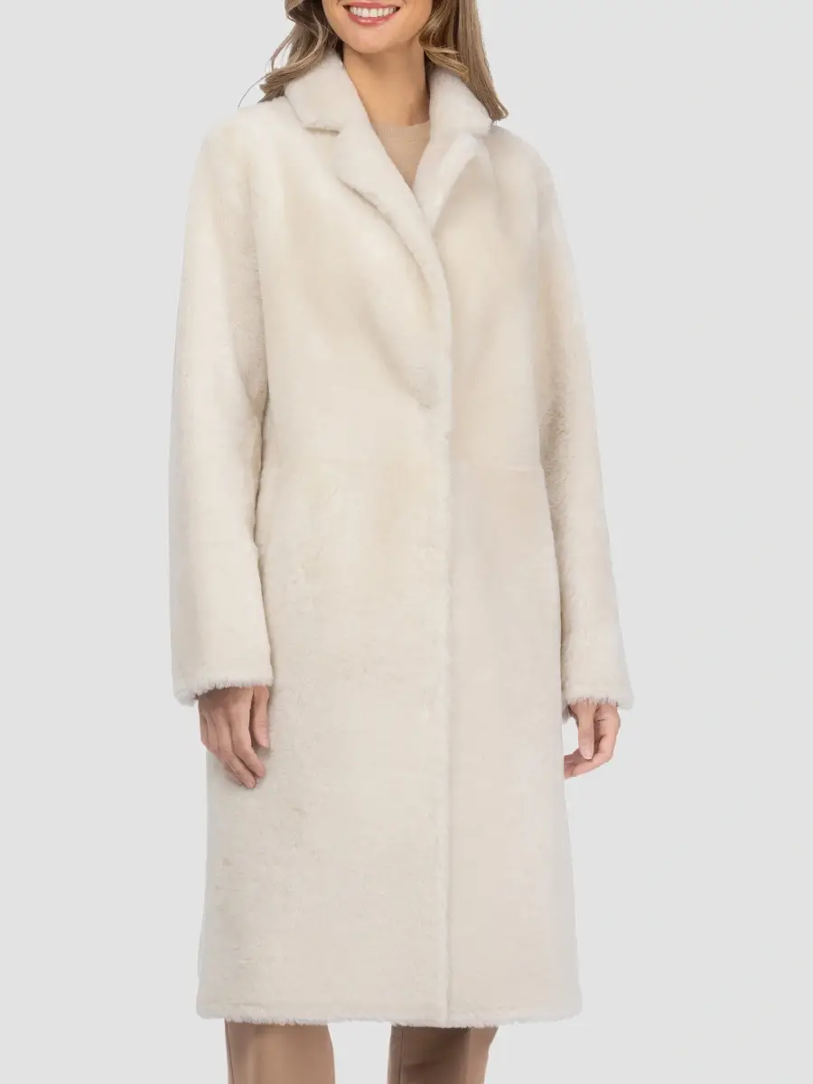 Gorski Women's Reversible Merino Shearling Lamb Short Coat | Thumbnail 3 Gorski Women's Reversible Merino Shearling Lamb Short Coat | Thumbnail 3
