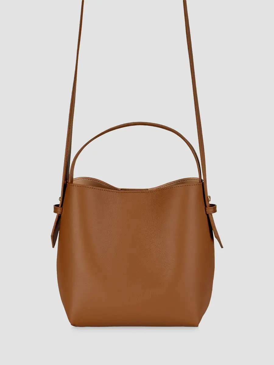GiGi New York Women's Selena Smooth Leather Bucket Bag | Thumbnail 3 GiGi New York Women's Selena Smooth Leather Bucket Bag | Thumbnail 3