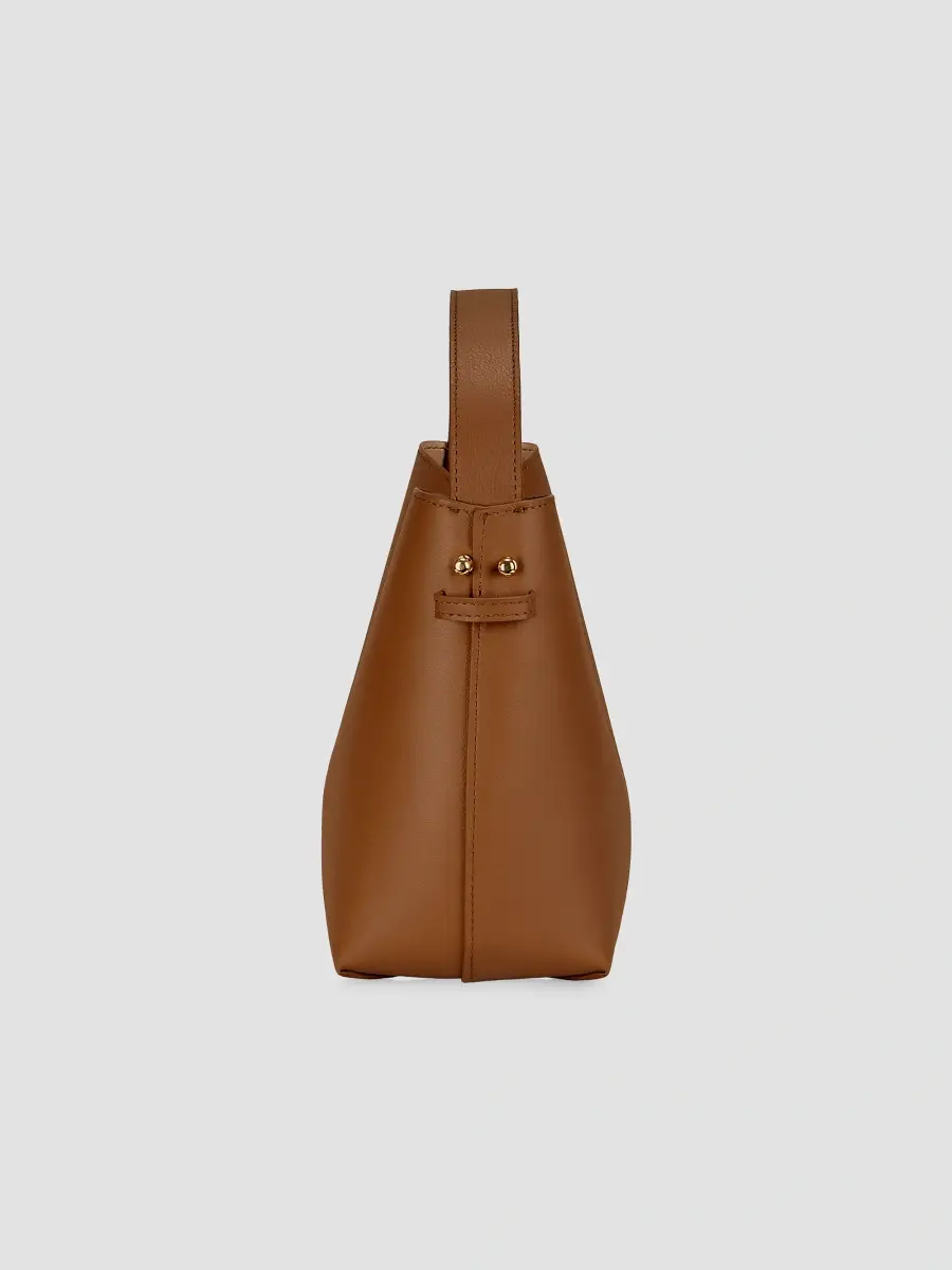 GiGi New York Women's Selena Smooth Leather Bucket Bag | Thumbnail 5 GiGi New York Women's Selena Smooth Leather Bucket Bag | Thumbnail 5
