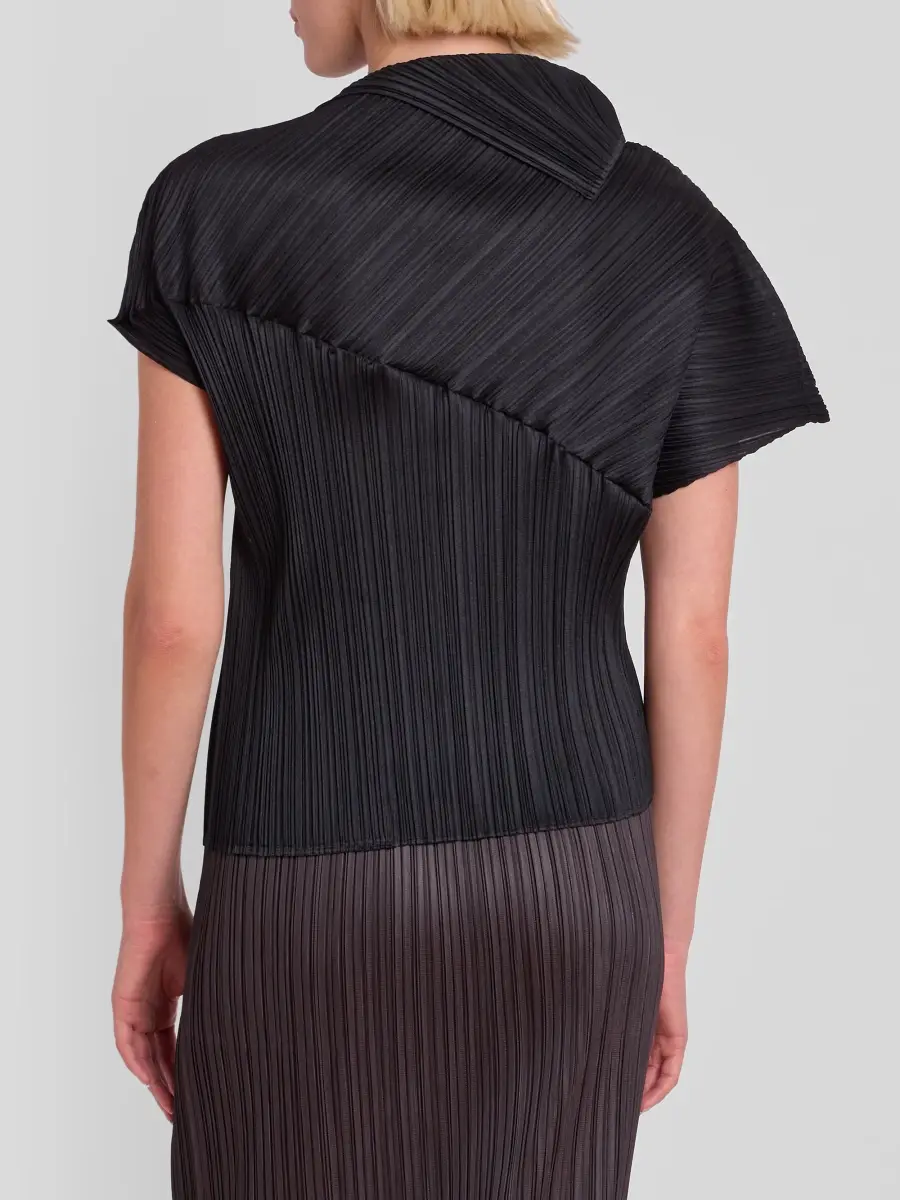 Pleats Please Issey Miyake Women's Leap Asymmetric Top | Thumbnail 3