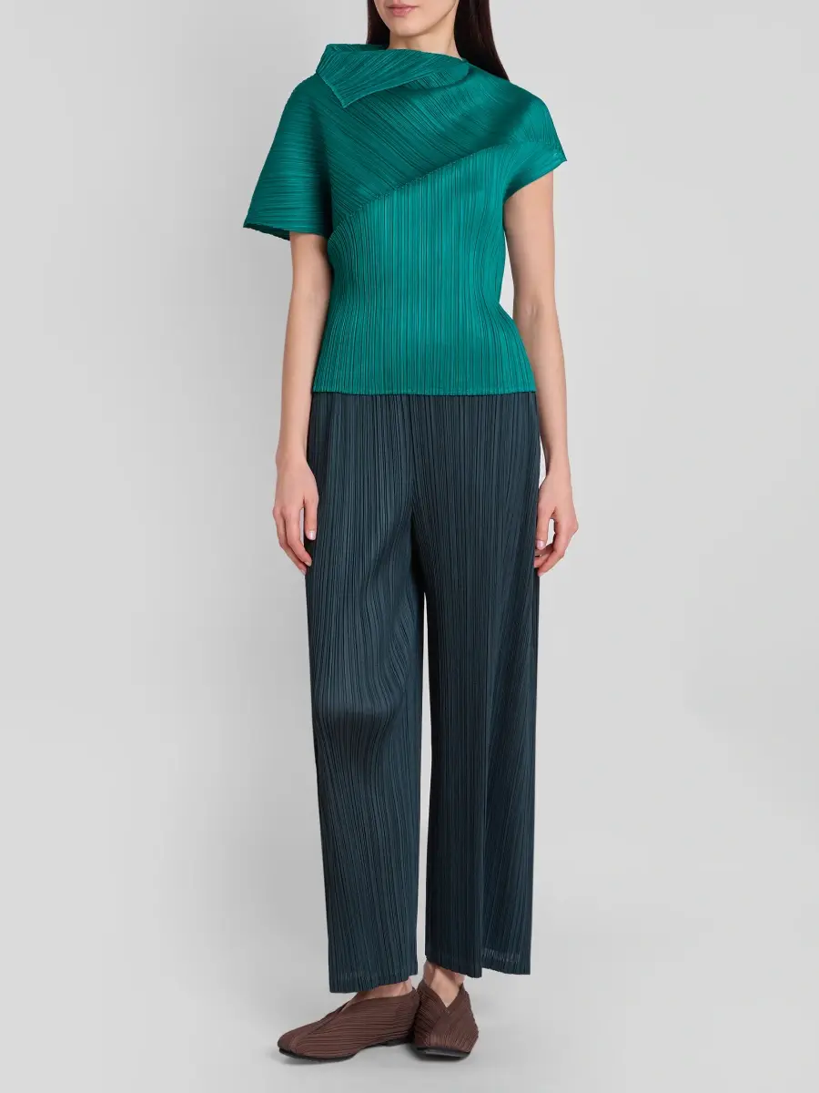 Pleats Please Issey Miyake Women's Leap Asymmetric Top | Thumbnail 2