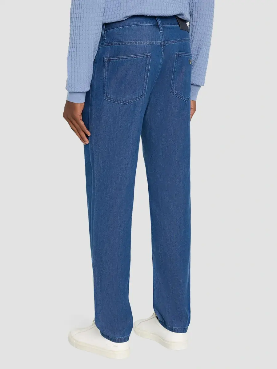 Emporio Armani Men's Straight-Leg Jeans | Thumbnail 4