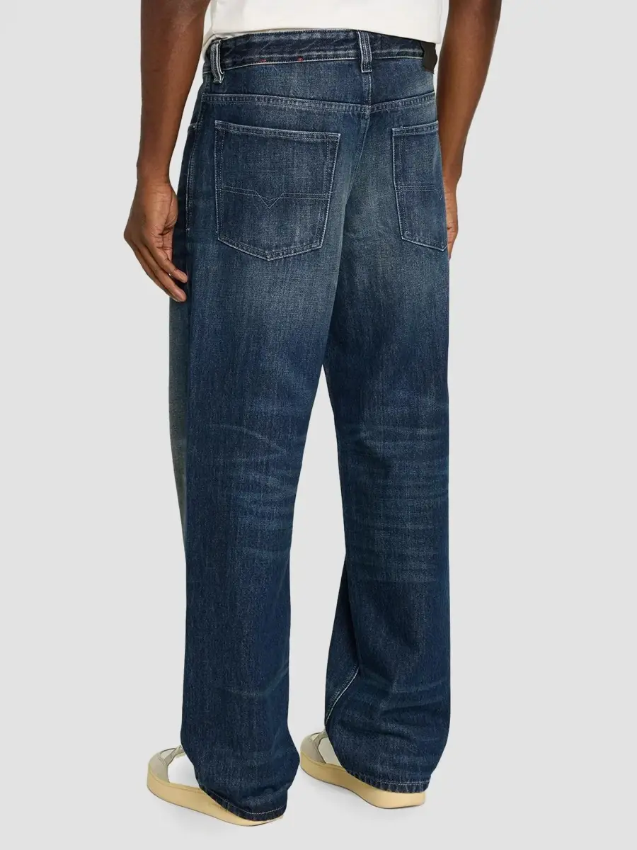 Diesel Men's 2001 D-Macro Jeans | Thumbnail 3