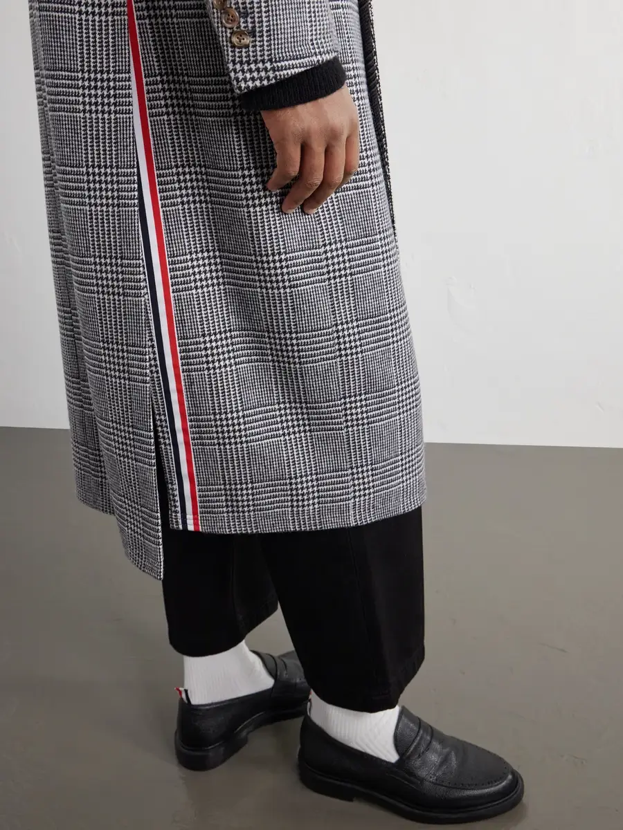 Thom Browne Prince of Wales Checked Woven Wool Coat - Men | Thumbnail 5 Thom Browne Prince of Wales Checked Woven Wool Coat - Men | Thumbnail 5