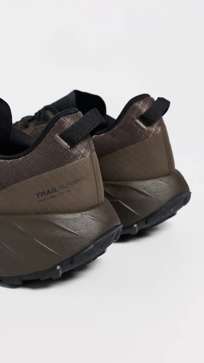 Veja Harpie Trail Sneakers | Thumbnail 3