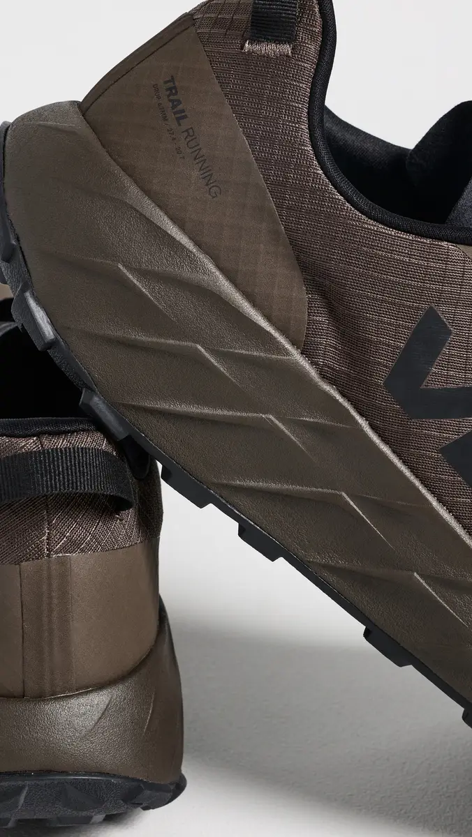 Veja Harpie Trail Sneakers | Thumbnail 5