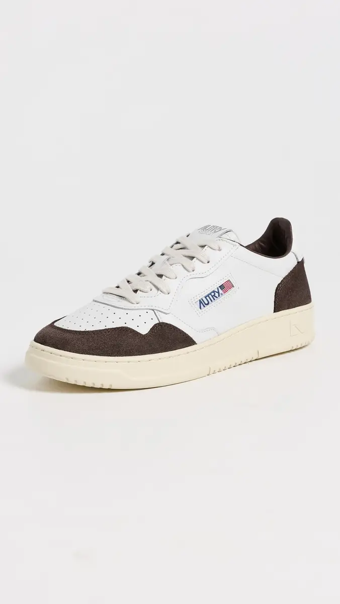 Autry Medalist Low Sneakers | Thumbnail 2 Autry Medalist Low Sneakers | Thumbnail 2
