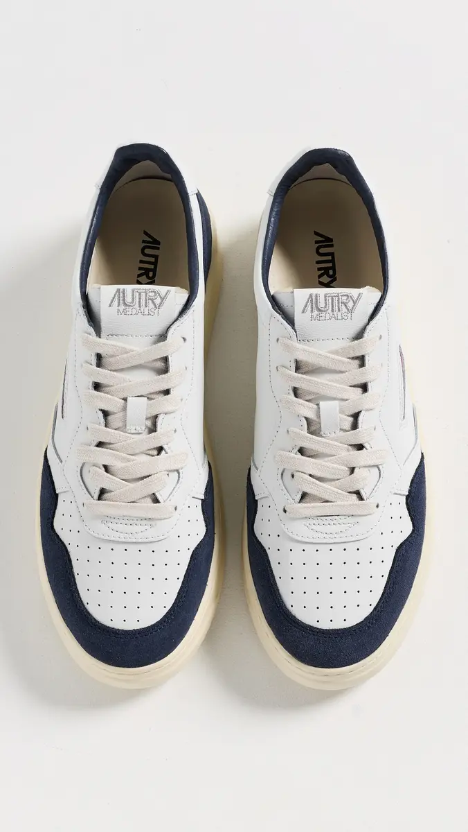 Autry Medalist Low Sneakers | Thumbnail 4 Autry Medalist Low Sneakers | Thumbnail 4