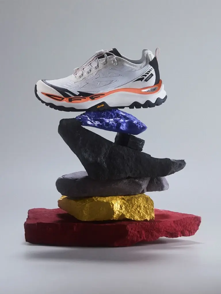 Off-White Be Right Back Trail Low Sneakers | Thumbnail 2