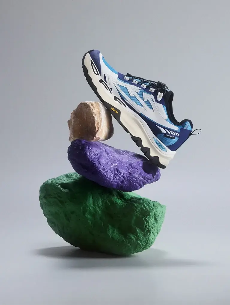 Off-White Be Right Back Trail Low Sneakers | Thumbnail 2 Off-White Be Right Back Trail Low Sneakers | Thumbnail 2