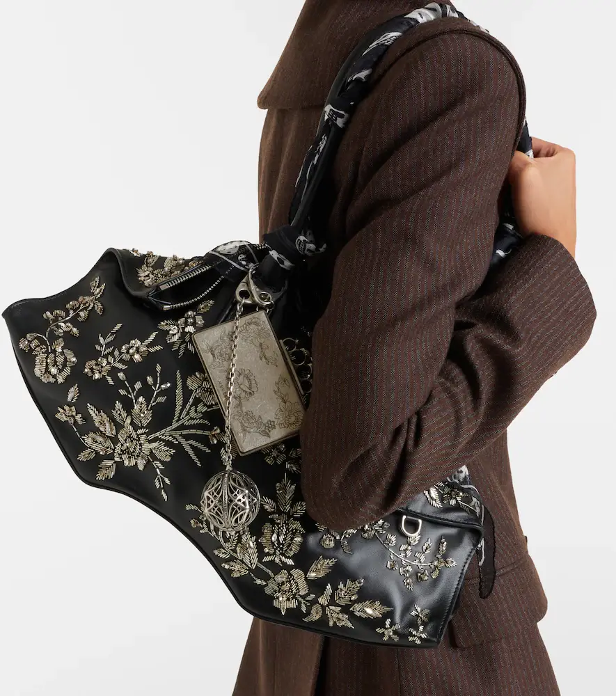 Alexander McQueen Manta Medium embellished leather shoulder bag | Thumbnail 5 Alexander McQueen Manta Medium embellished leather shoulder bag | Thumbnail 5