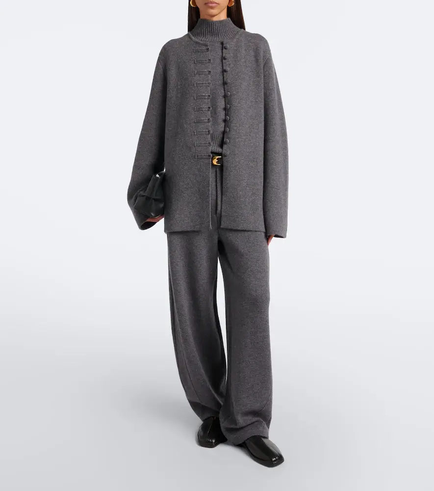 Lisa Yang Han Fu cashmere cardigan | Thumbnail 5 Lisa Yang Han Fu cashmere cardigan | Thumbnail 5