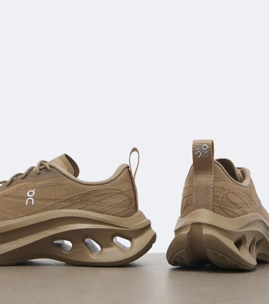 Loewe x On Cloudtilt Cosmic running sneakers | Thumbnail 2