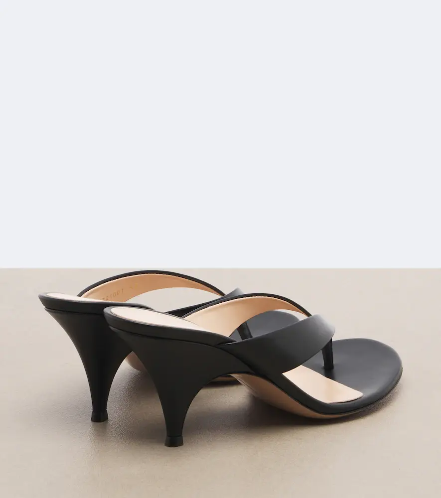 Gianvito Rossi Sofia leather thong sandals | Thumbnail 4 Gianvito Rossi Sofia leather thong sandals | Thumbnail 4