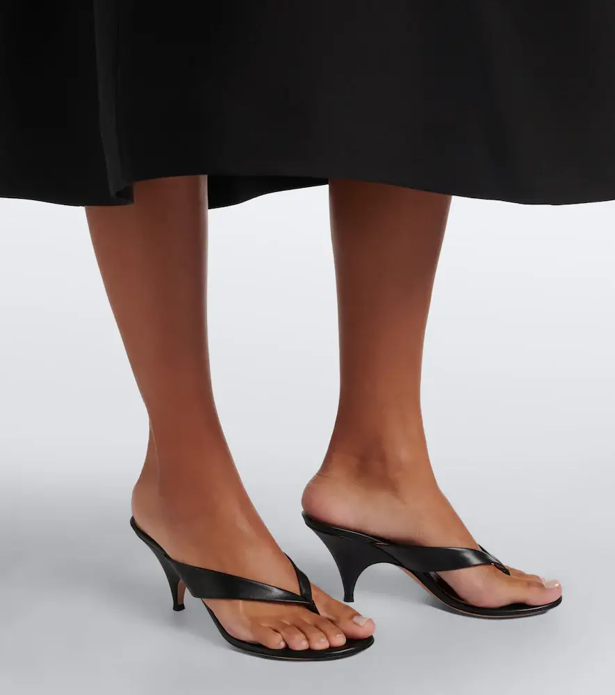 Gianvito Rossi Sofia leather thong sandals | Thumbnail 6 Gianvito Rossi Sofia leather thong sandals | Thumbnail 6