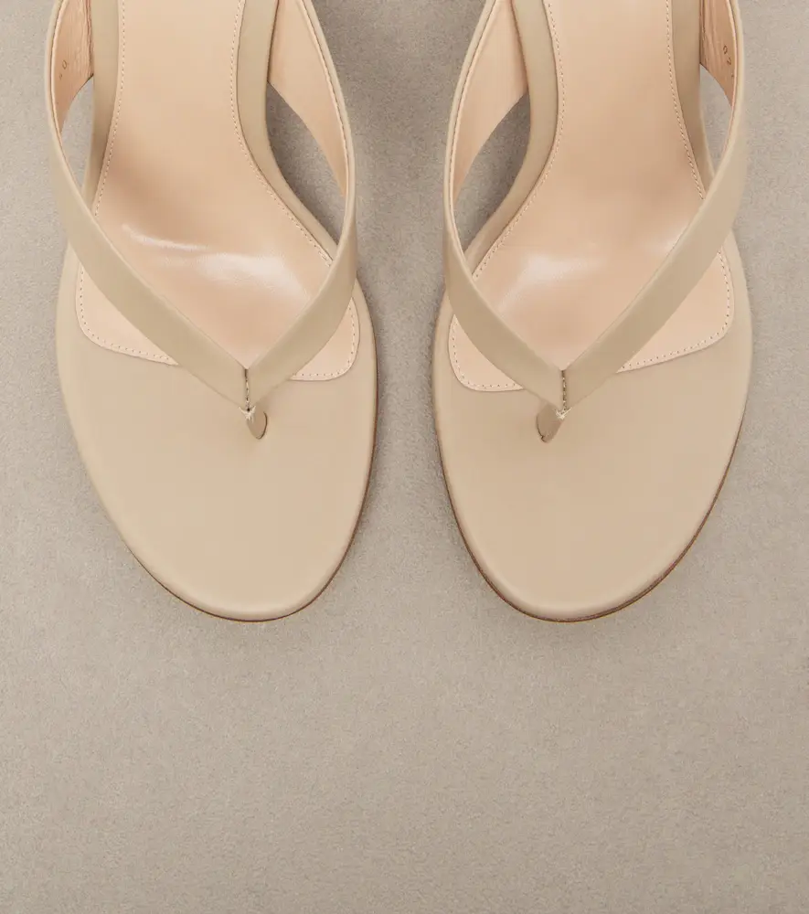 Gianvito Rossi Sofia leather thong sandals | Thumbnail 2 Gianvito Rossi Sofia leather thong sandals | Thumbnail 2