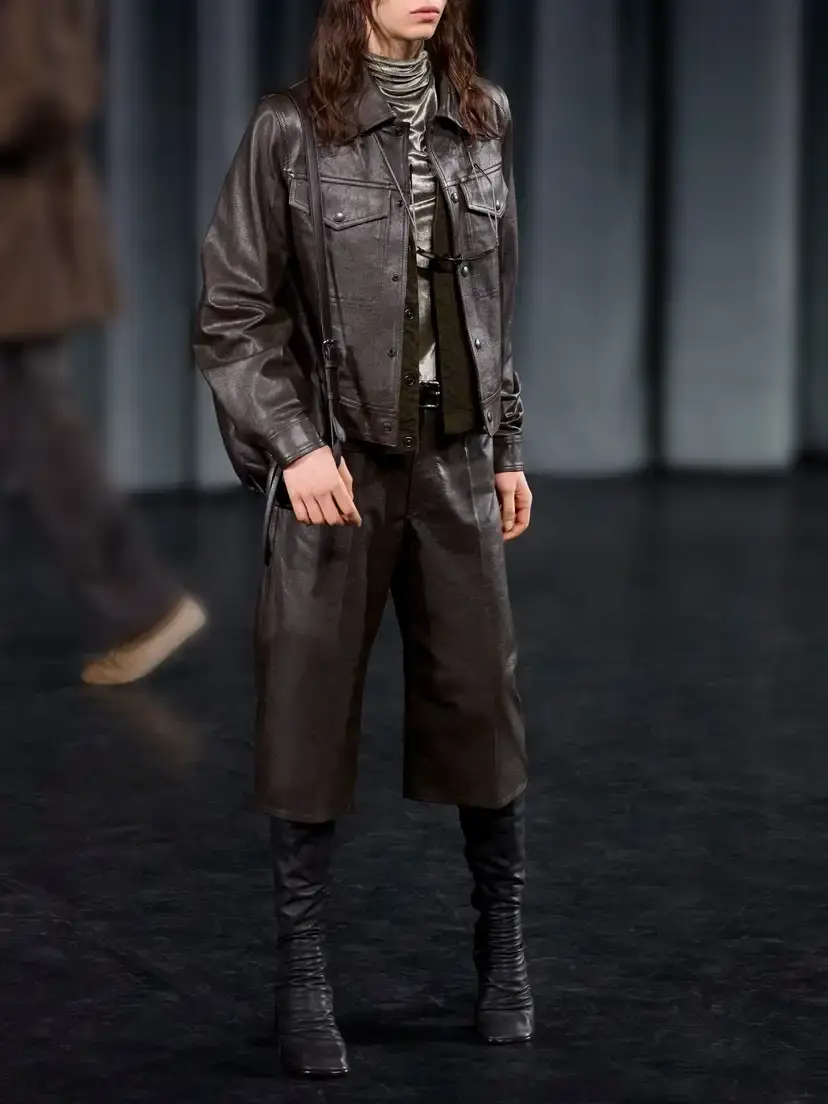 Lemaire Leather Shorts | Thumbnail 6 Lemaire Leather Shorts | Thumbnail 6