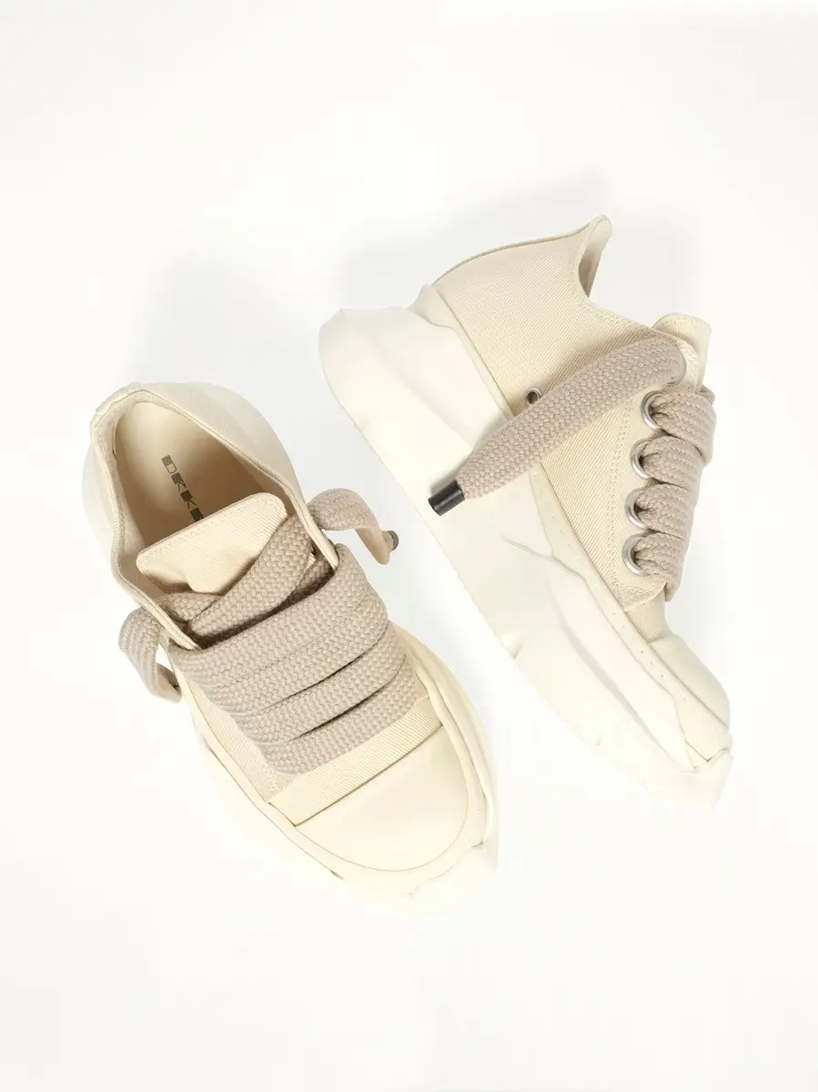 RICK OWENS DRKSHDW 13oz Denim Jumbolace Abstract Low Sneaks in Milk | Thumbnail 4 RICK OWENS DRKSHDW 13oz Denim Jumbolace Abstract Low Sneaks in Milk | Thumbnail 4
