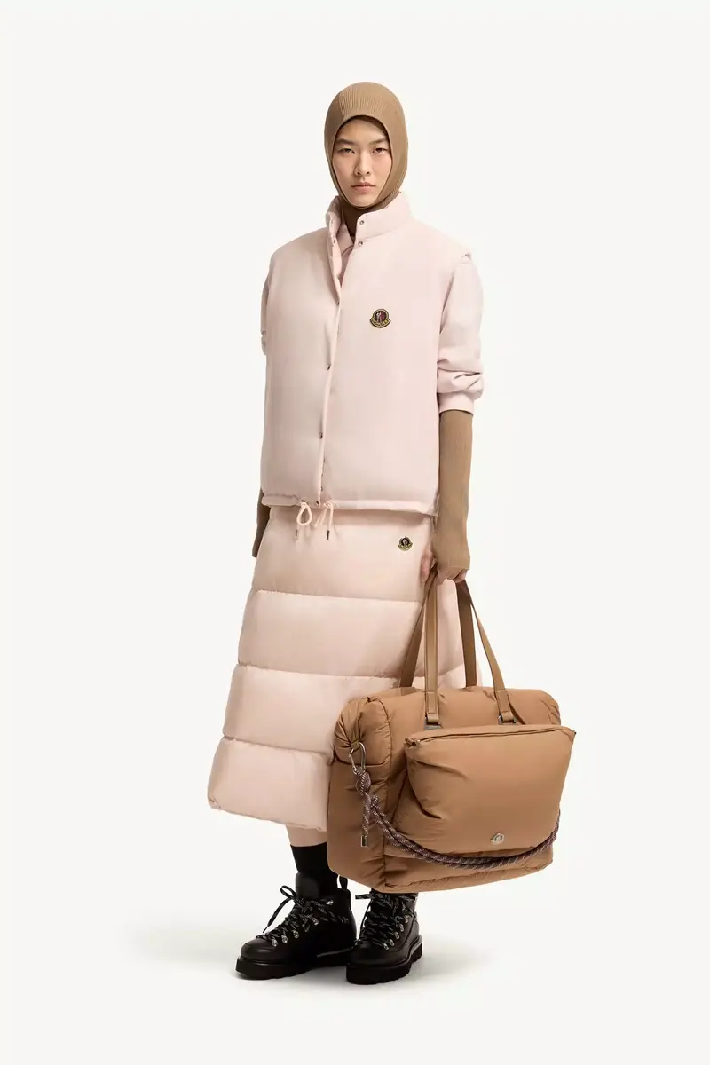 Moncler Tibb Reversible Down Vest | Thumbnail 3