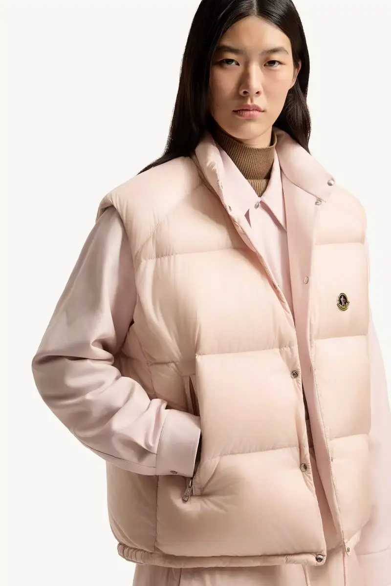 Moncler Tibb Reversible Down Vest | Thumbnail 8